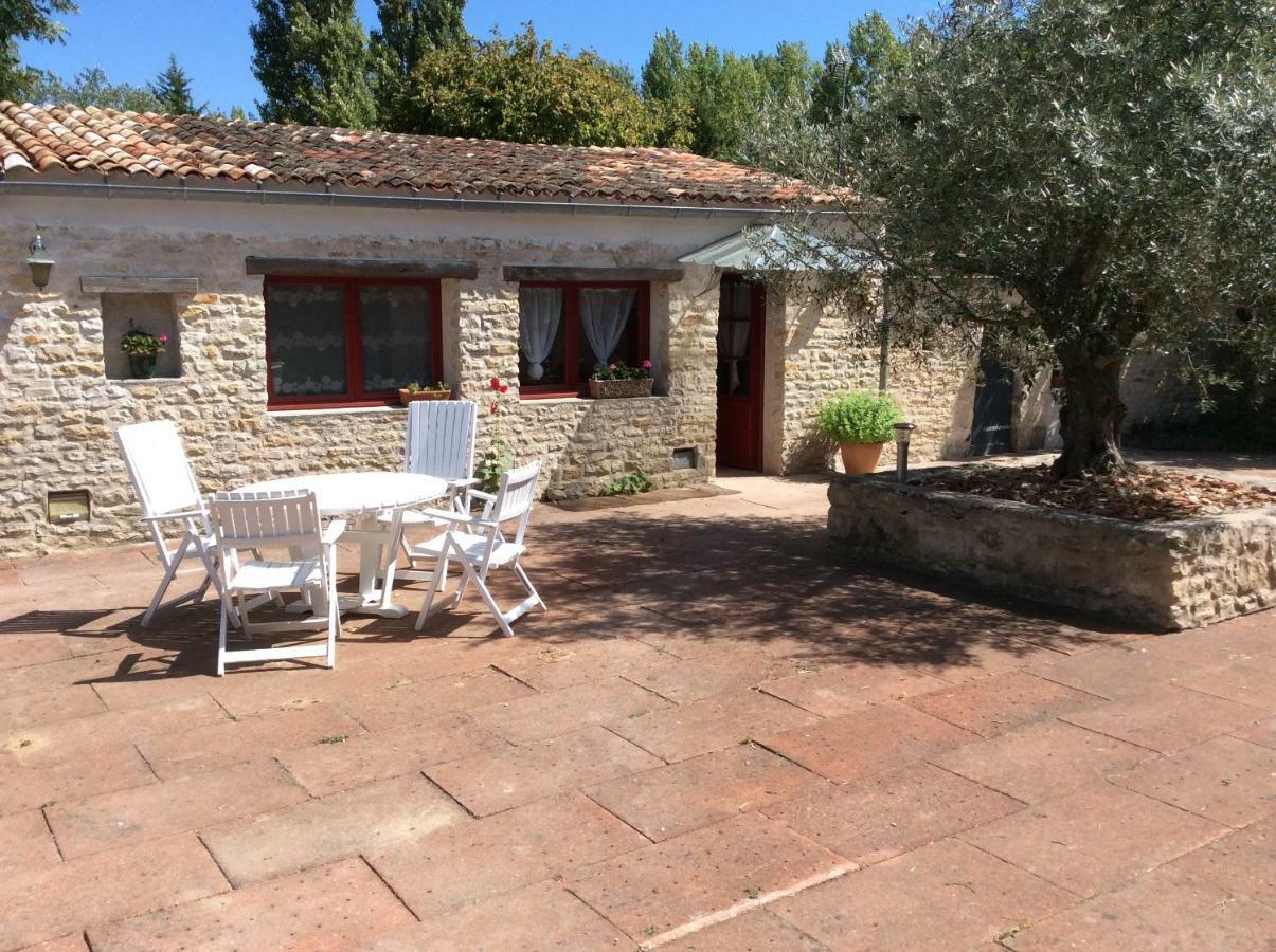 La Ferme De Fossillon Villa Marans  Exteriör bild